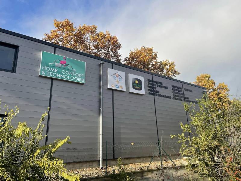 Enseigne NEMOZIF à Nîmes