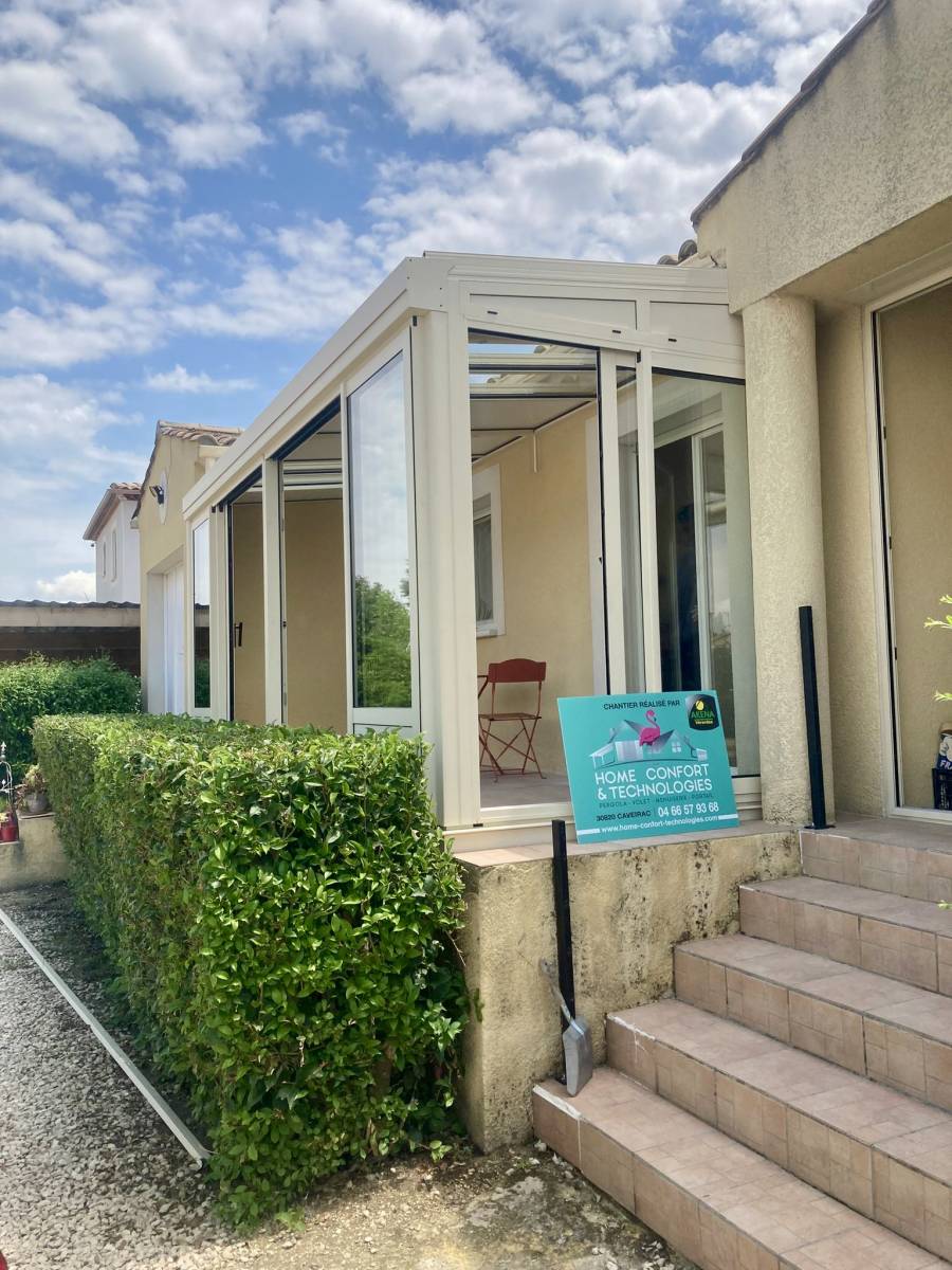 Véranda aluminium sur mesure avec puits de lumiere  Avignon proche de Cavaillon